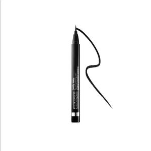 Clinique Pretty Easy Liquid Eyelining Pen